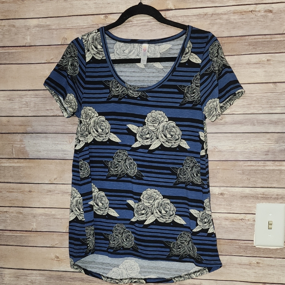 Lularoe Classic Tee